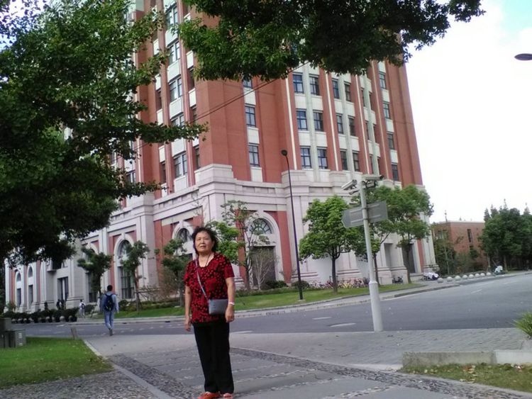 走进上海理工大学