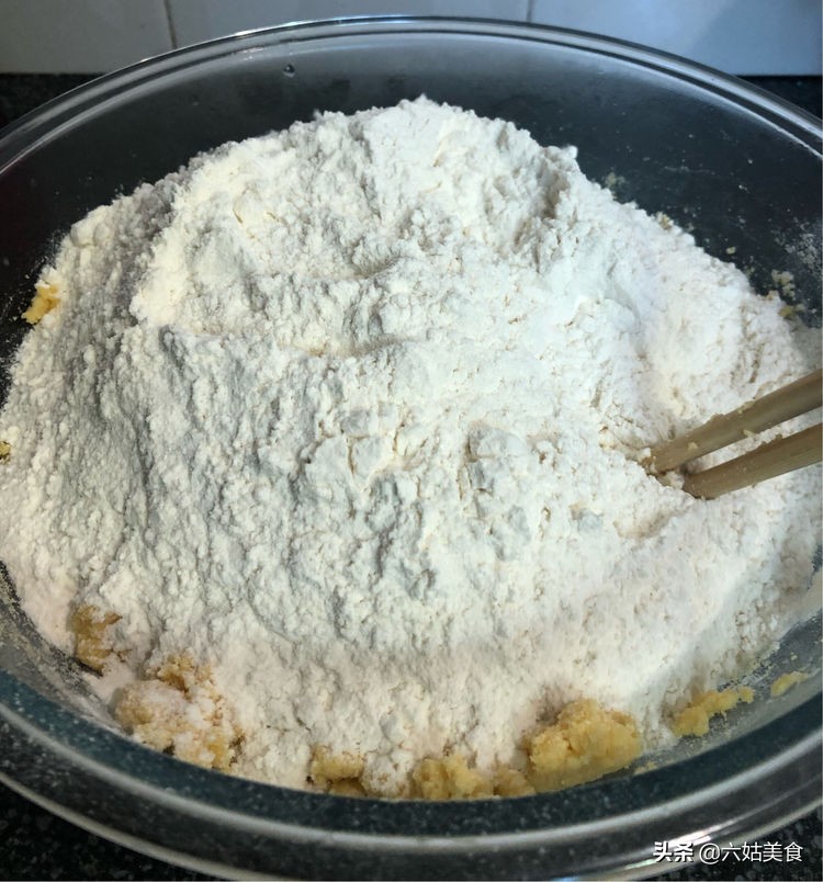 教你玉米面馒头的详细做法，松软好吃，简单易学