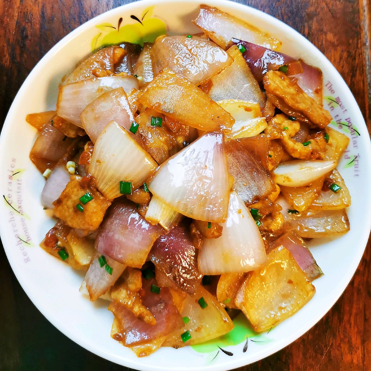 葱爆肉的家常做法（酱香浓郁超下饭的家常菜）