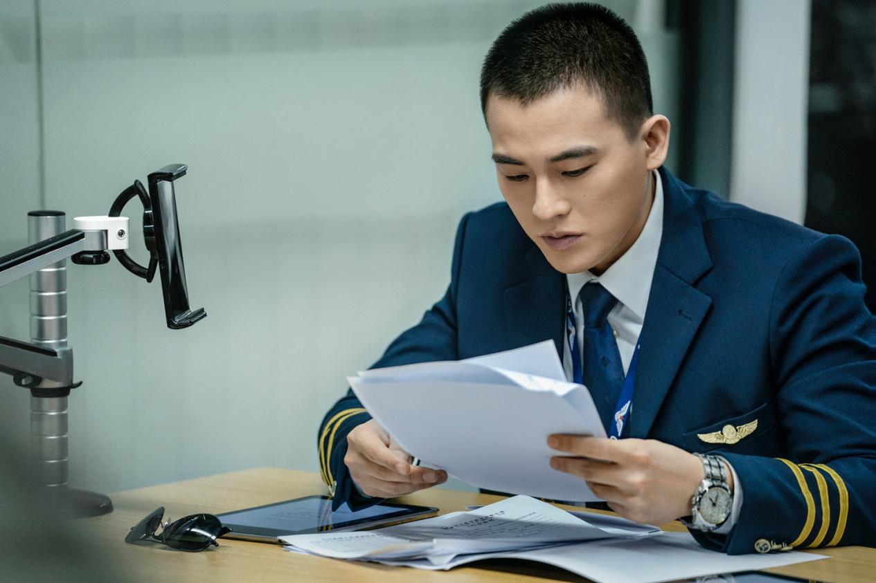 5位成功转型硬汉的小鲜肉，有人被吐槽演技木讷，有人一度毁经典
