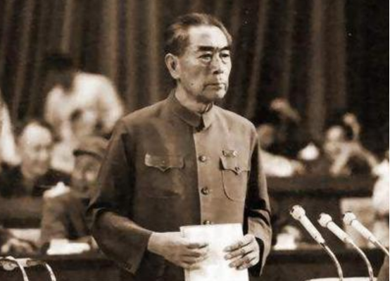 陈毅病逝，周恩来刘伯承痛哭流涕，毛主席最后一刻出现在追悼会上
