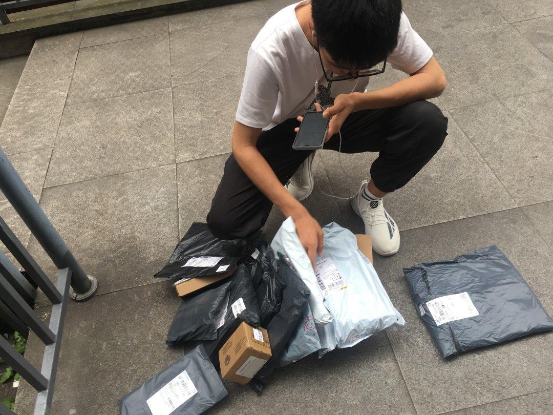 大学校园内的“兼职工作”，含金量不高，却很受大学生的欢迎