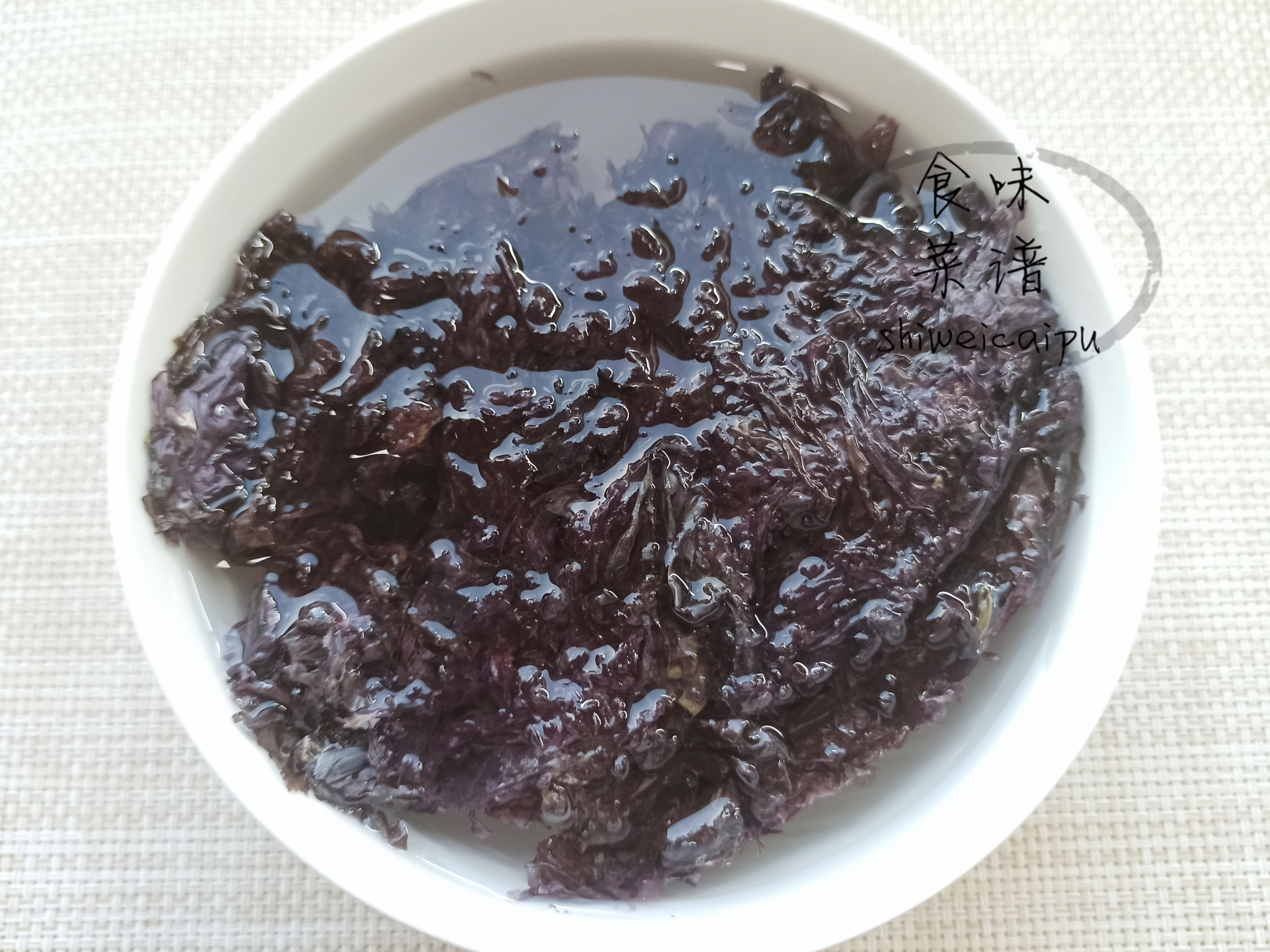 嗓子干痒不舒服，教你3款养生汤，润肺止咳很有效，成本才几块钱