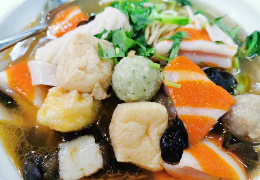 火了！江苏“高颜值”大学：坐拥空调宿舍，出门就是地铁，小龙虾吃到爽！