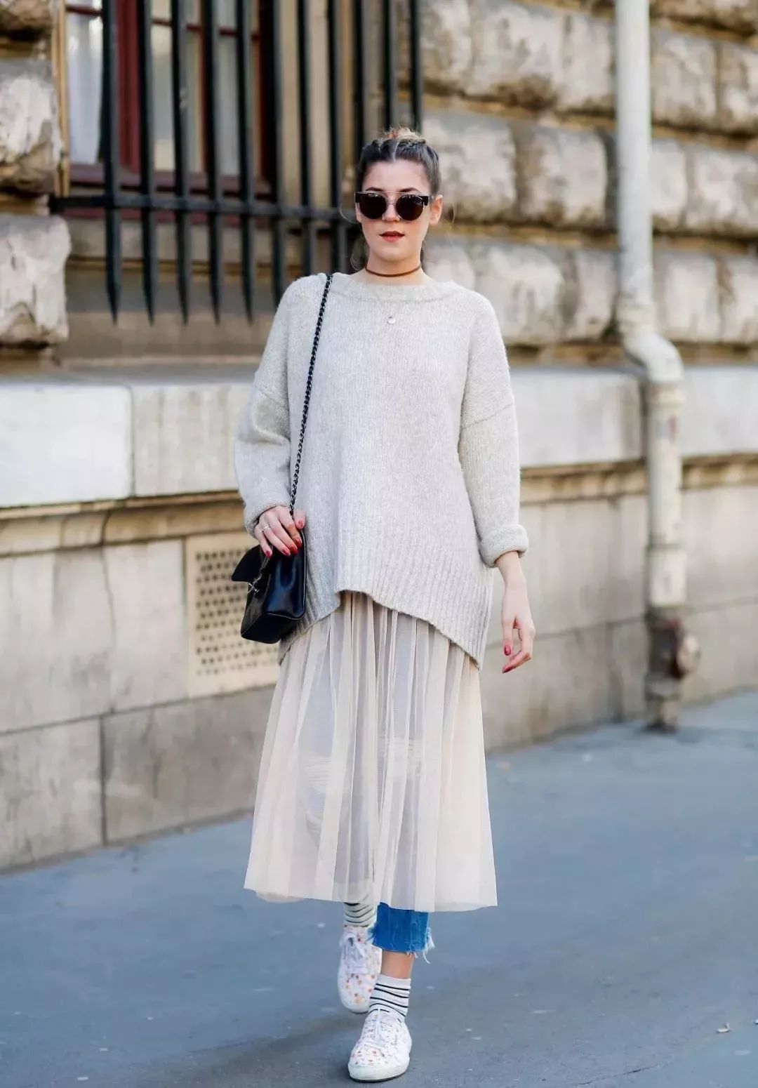 大腿粗怎么办？3个穿衣技巧+3条裤子，轻松显瘦