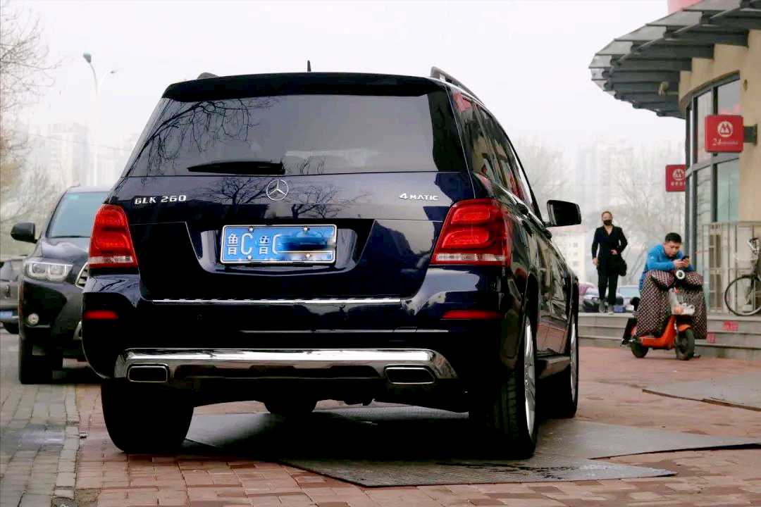 怪兽修车：翻新一辆15年奔驰GLK260，最终满血复活变新车