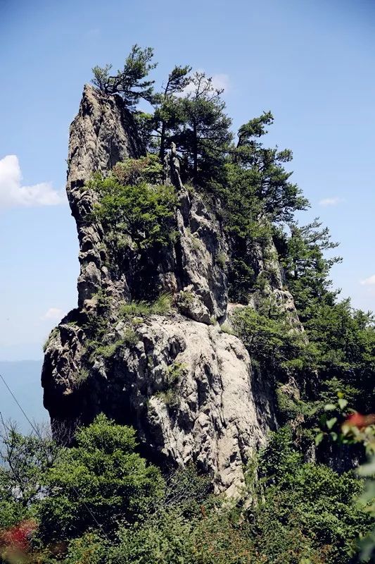 一山有四季十里不同天（洛阳老君山详细介绍）