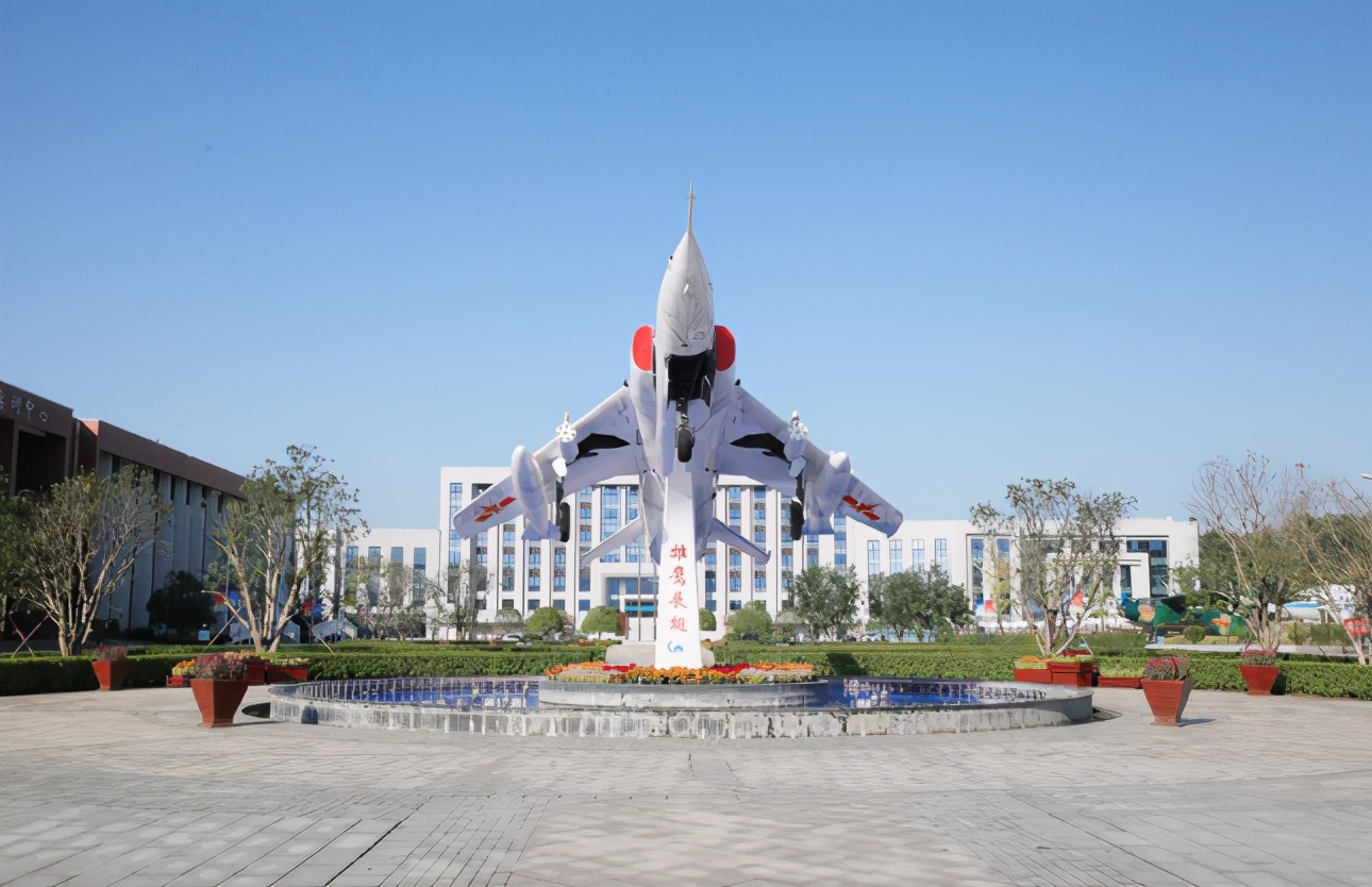 国家部门的4所专科学校，300多分就能被录取，好就业发展也不错