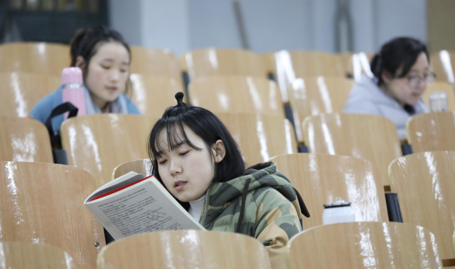 国内研究生院排行榜出炉，哈工大表现亮眼，清华北大无缘榜首