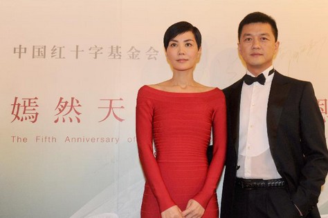 卓偉娛樂圈就兩個人干凈是誰楊紫嗎？