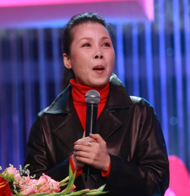 揭颁奖黑幕，破圈内潜规则，因不良爱好走下神坛的田震现状如何？