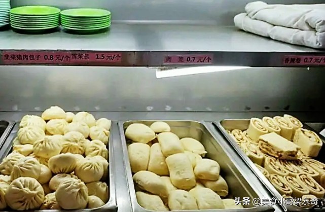 清华大学到底有多牛？看一下食堂就知道了，网友：饭菜堪比自助餐