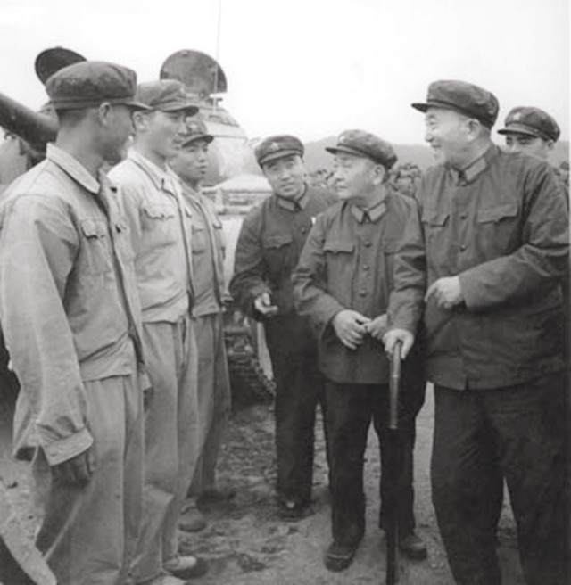 1955年授军衔，十位大将都担任什么职务？职务最高的是谁？