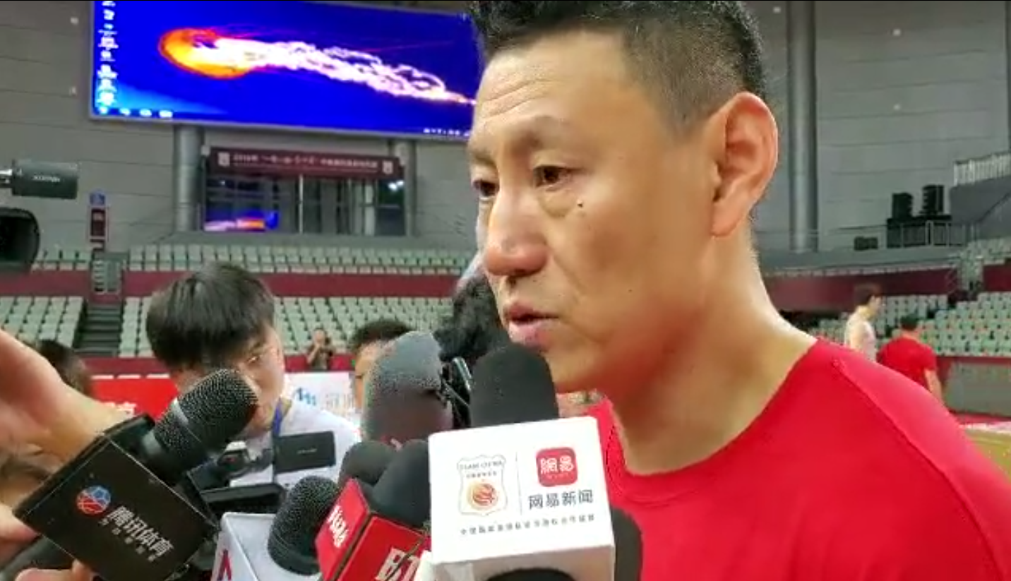 男篮世界杯为什么两个MVP(中国男篮迎来不利消息！两届MVP已离队，世界杯还能完成目标吗？)