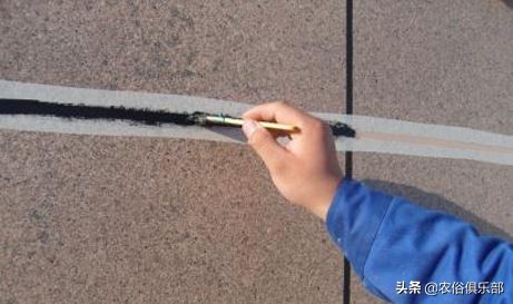 不贴瓷砖情况下，如何省钱又美观的处理外墙？3种方法供农民借鉴