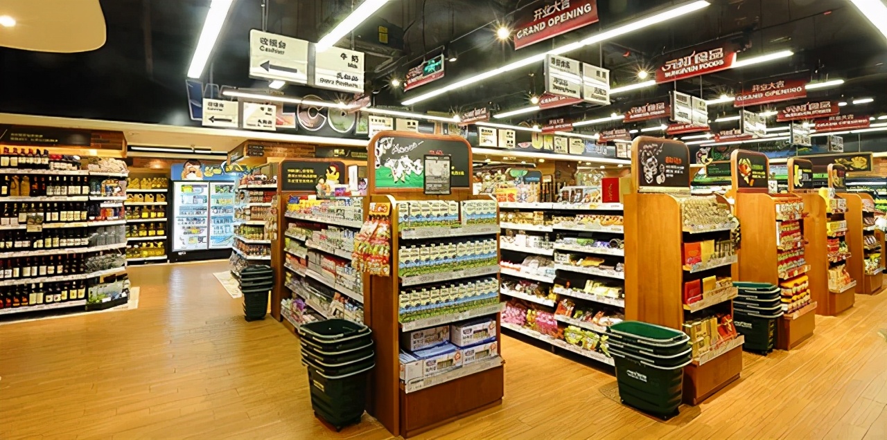 「元初食品」：社区精选超市的自有品牌方法论 | A公司