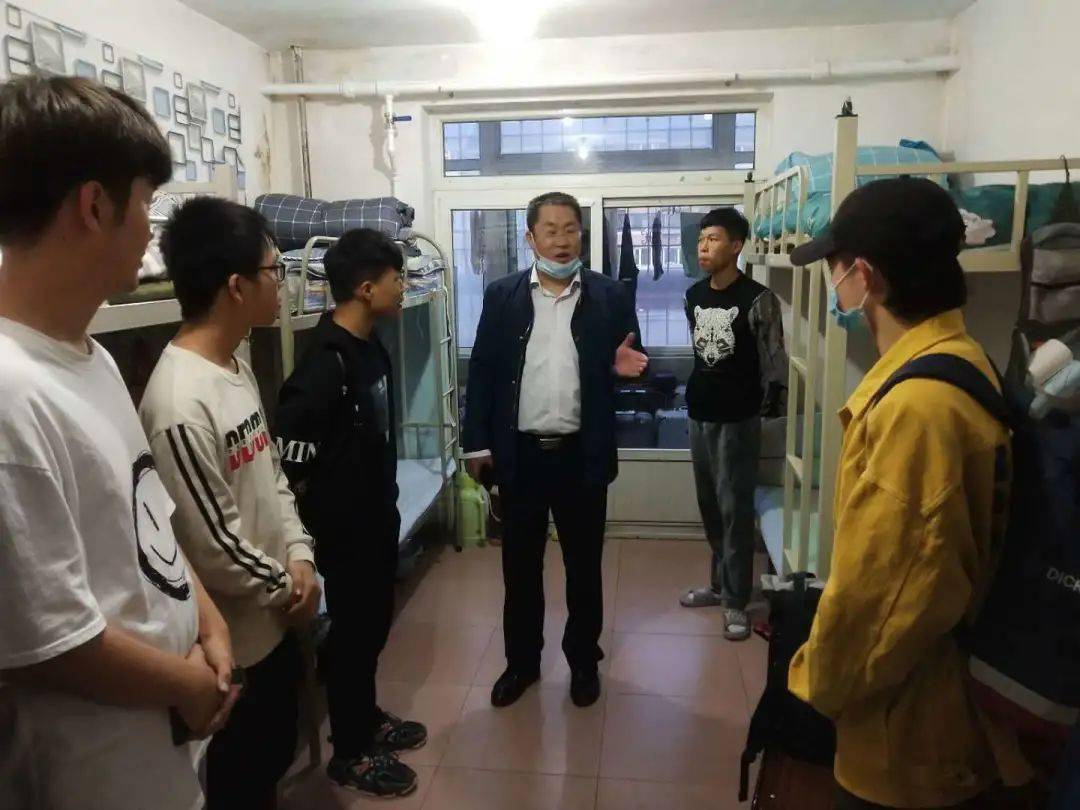 大学四年，孩子花钱如“流水”，算下来数目不小，都花在哪里了？