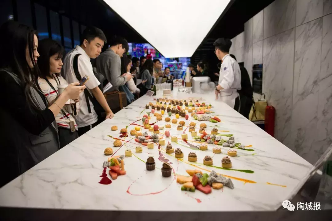 诺贝尔、新明珠、鹰牌2086、蒙娜丽莎……广州设计周，陶企人气很旺