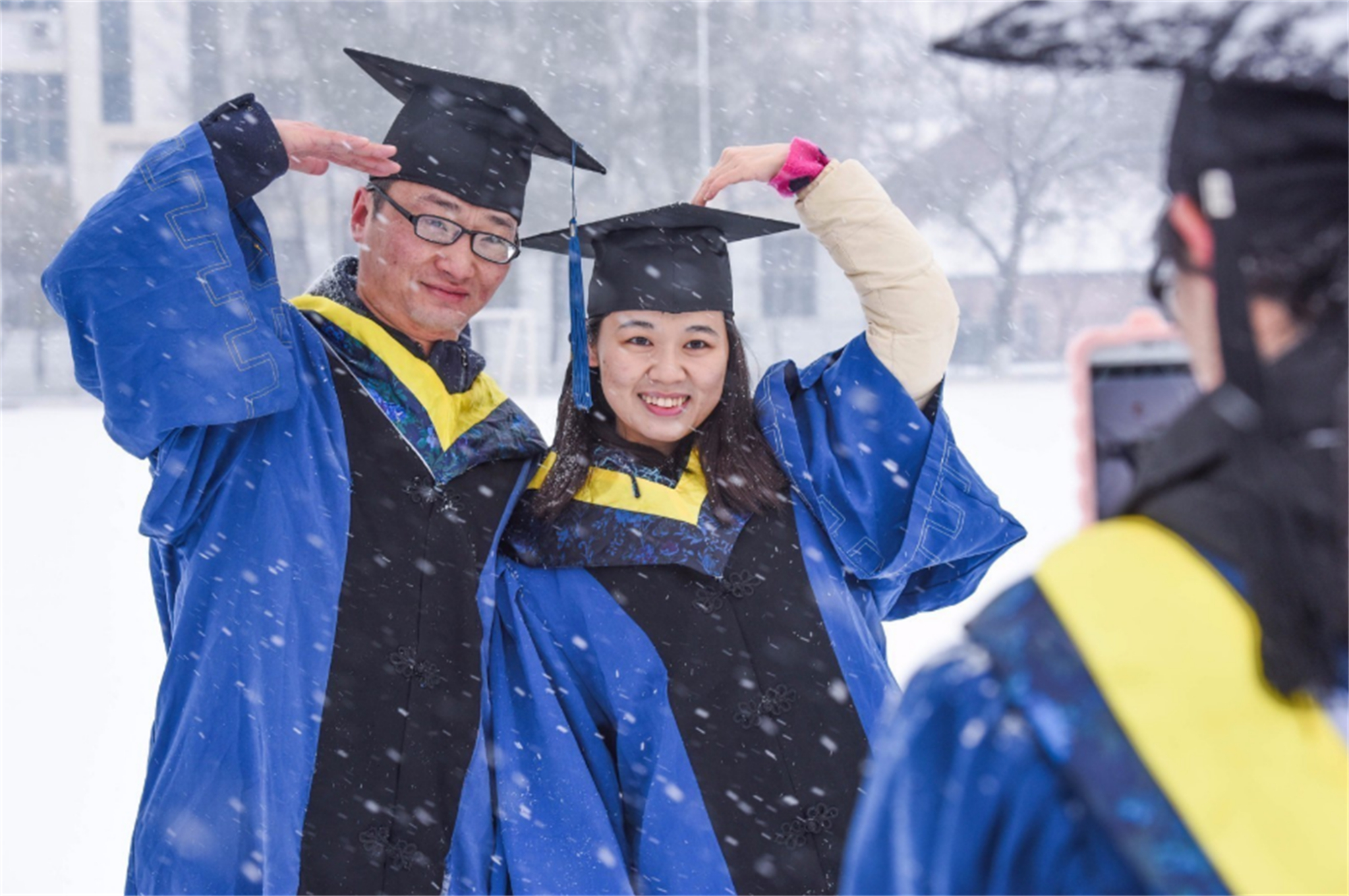 大批东北学生争报南方大学，南方大学：“东北碴子”洗脑大军来了