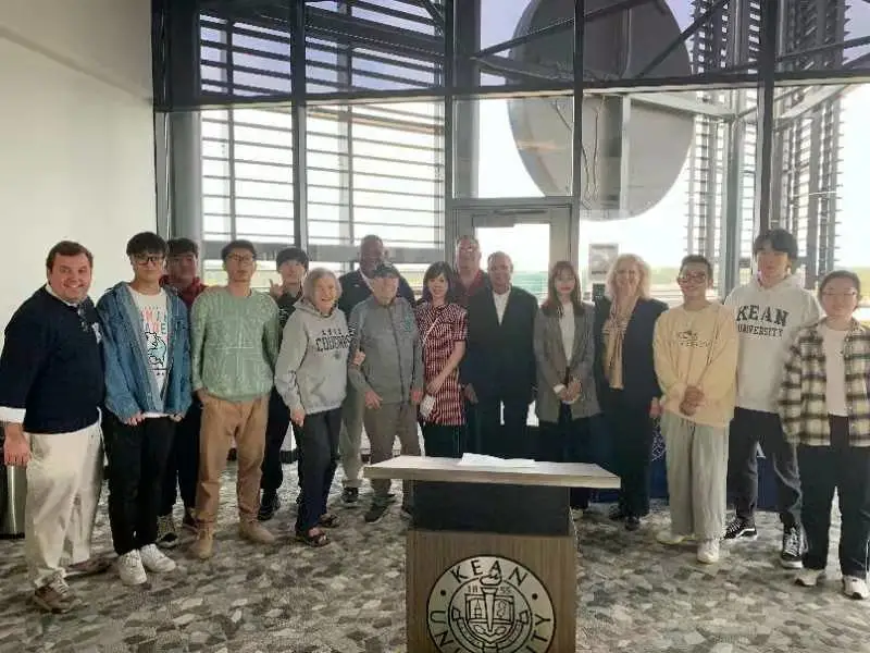我在美肯交换的日子:在美肯返校周上的VIP早餐会是……