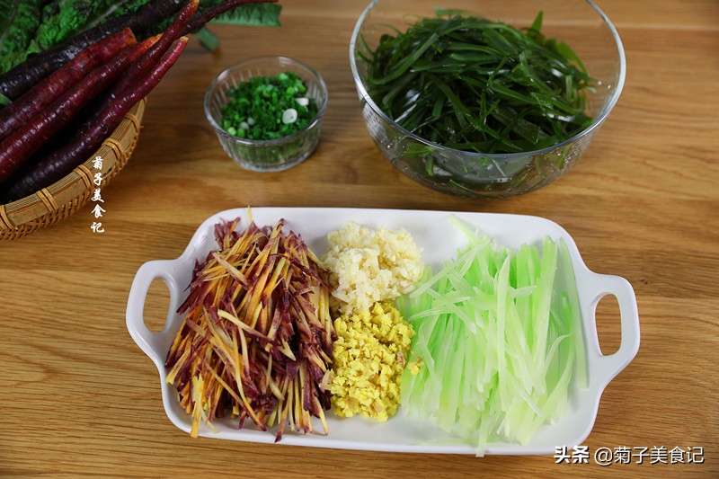 这是一道解腻凉拌菜,做法简单,味道爽口,值得收藏