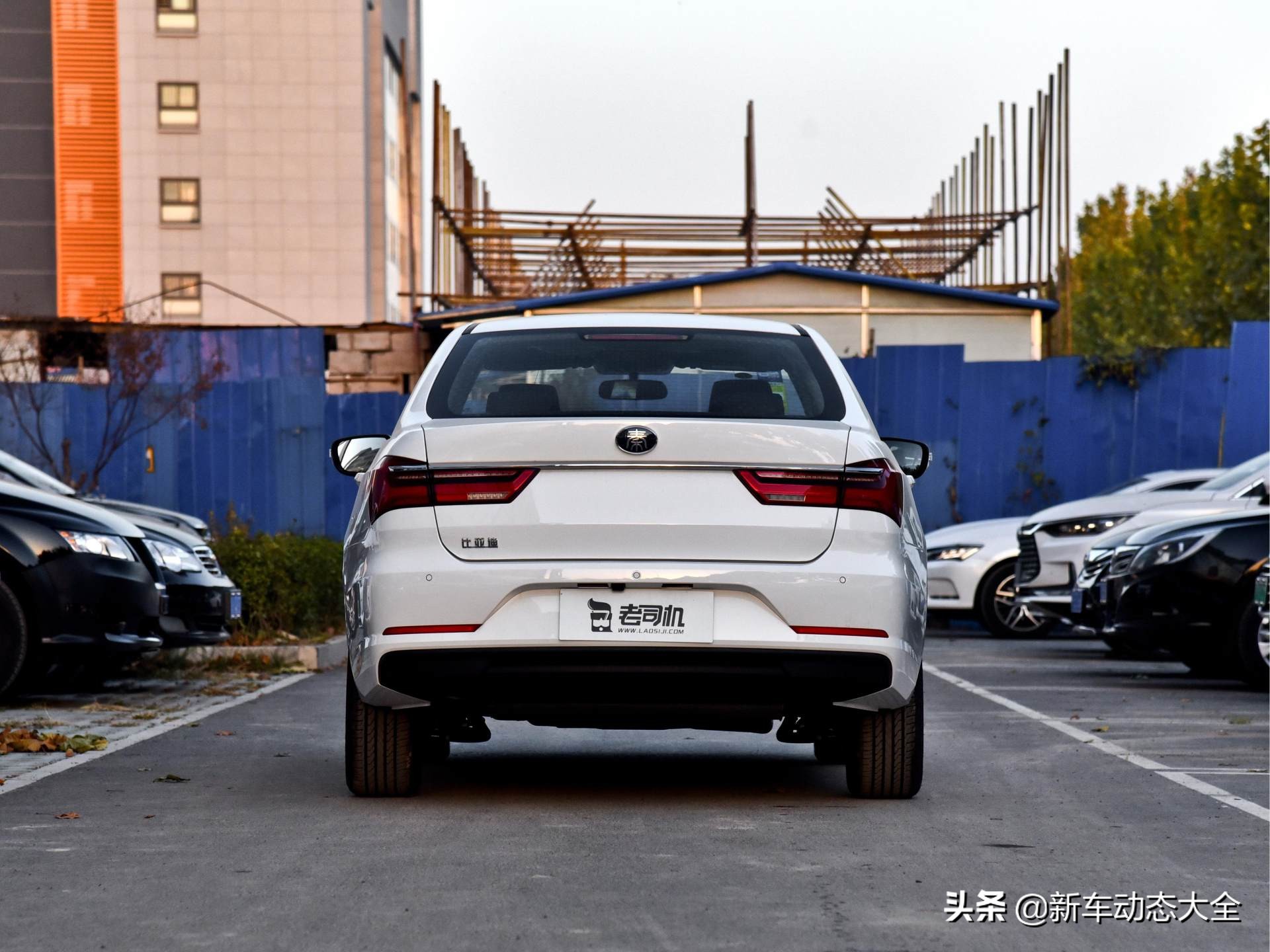 全系10万以内,配置齐全空间宽敞的家用代步车,实拍比亚迪秦