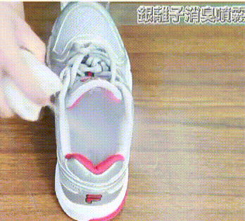 脚臭怎么办？老博士教你一招，3秒去除异味