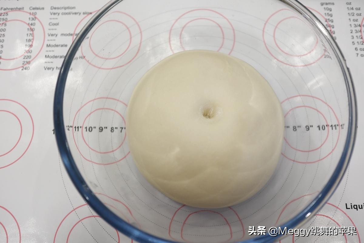想吃拉丝披萨不发愁，烤一张4人吃撑，比必胜客的料足味美实惠