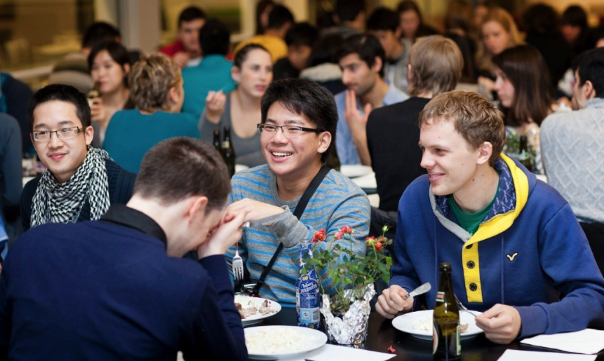 杜伦大学世界排名“很吃亏”，可在当地人眼中，能与剑桥媲美