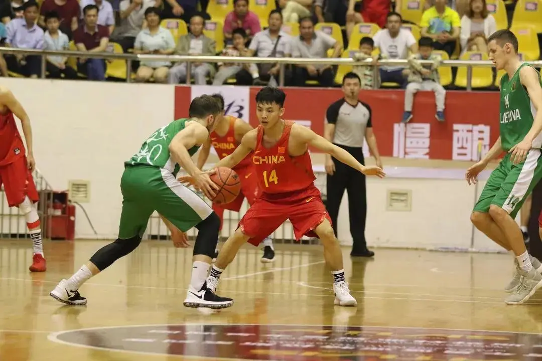 广东cba徐杰惠州哪里人(牛！惠州首位CBA球员徐杰，再助广东男篮夺冠！)