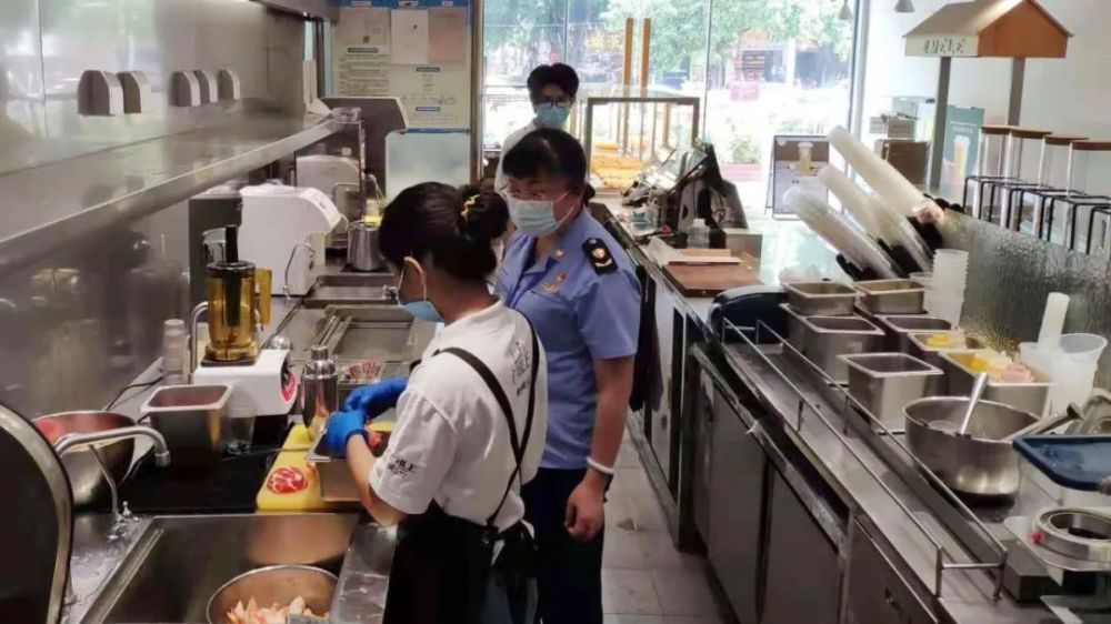 在南宁办理公共场所卫生许可证需要什么材料？办理要求是什么？