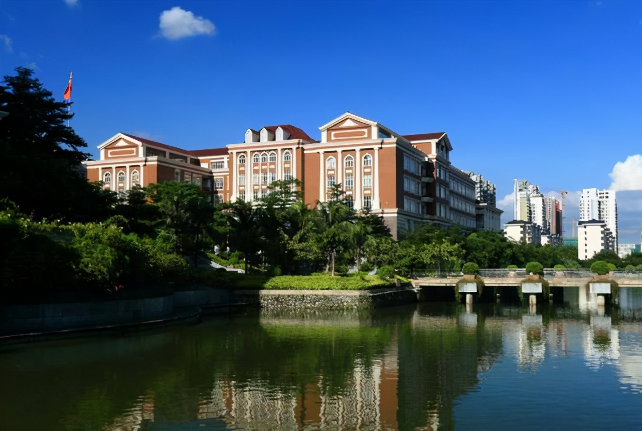 最新2022年广东省高职院校排名出炉：深圳职业技术学院夺冠