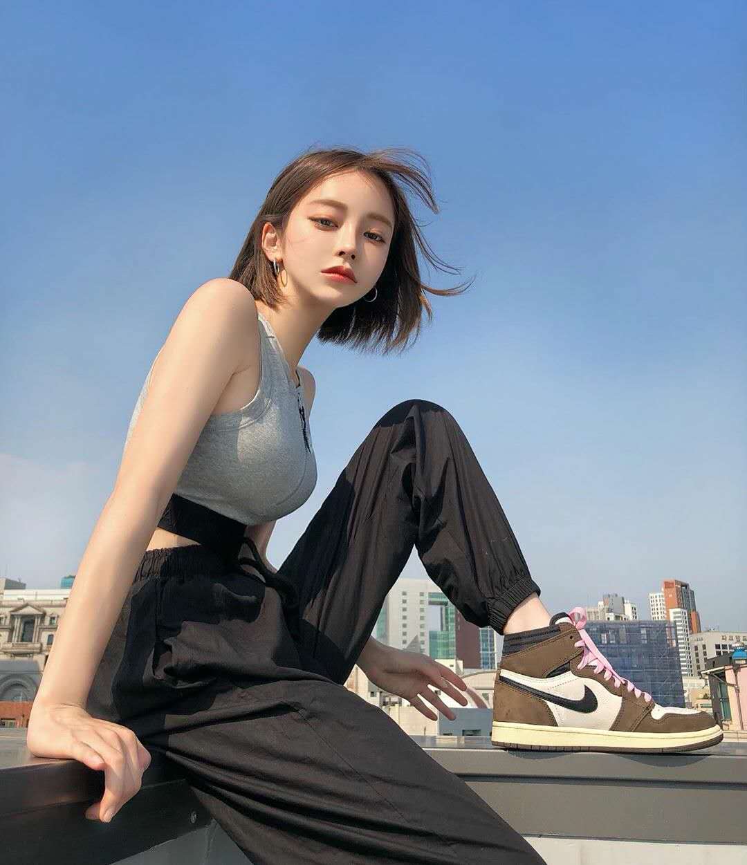 圆脸小个子女生适合短发?六个理由学会选发型,流行不一定适合