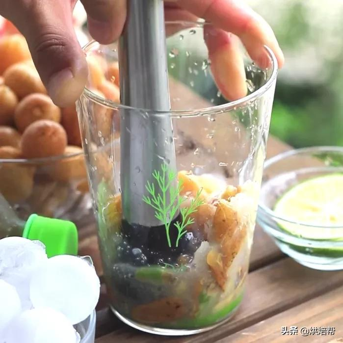 黄皮果饮突然火出圈？喜茶拿他做新品，我教你在家几块钱就做出来