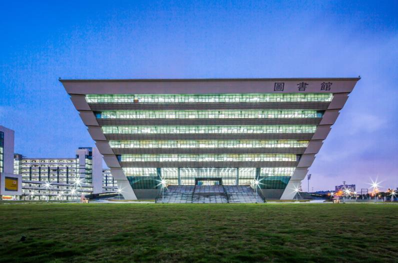 广东这所财经类大学，不是985、211，录取分数都是重点线