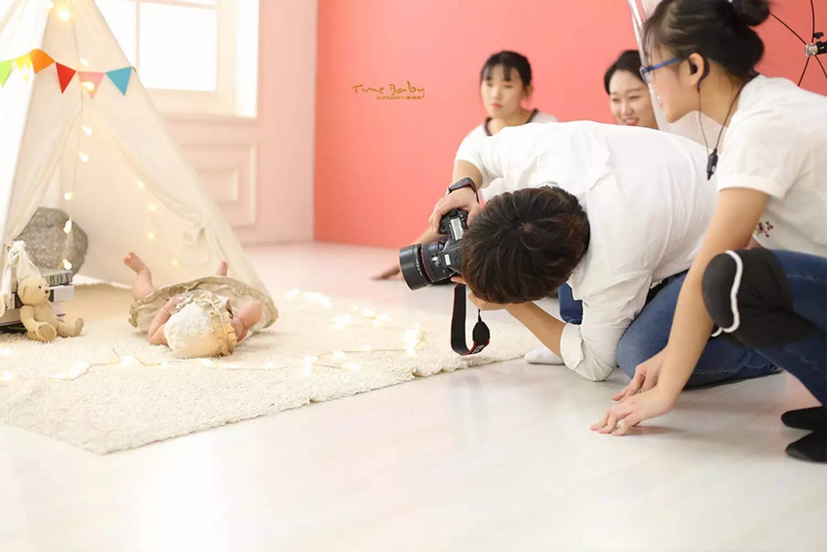 婴儿百日照(宝宝拍百天照) - 乐宝宝贝