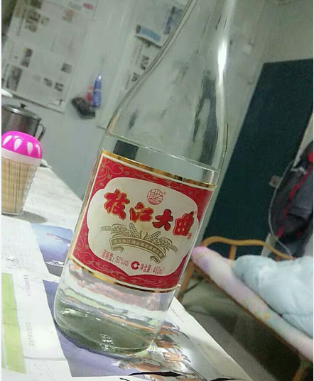 没钱就喝不起好酒？看到这5款酒后，低收入的老酒鬼瞬间挺起腰杆