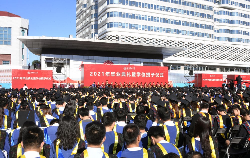 央视、新华社等主流媒体纷纷点赞！短短几个月，交大为何“强势霸屏”？