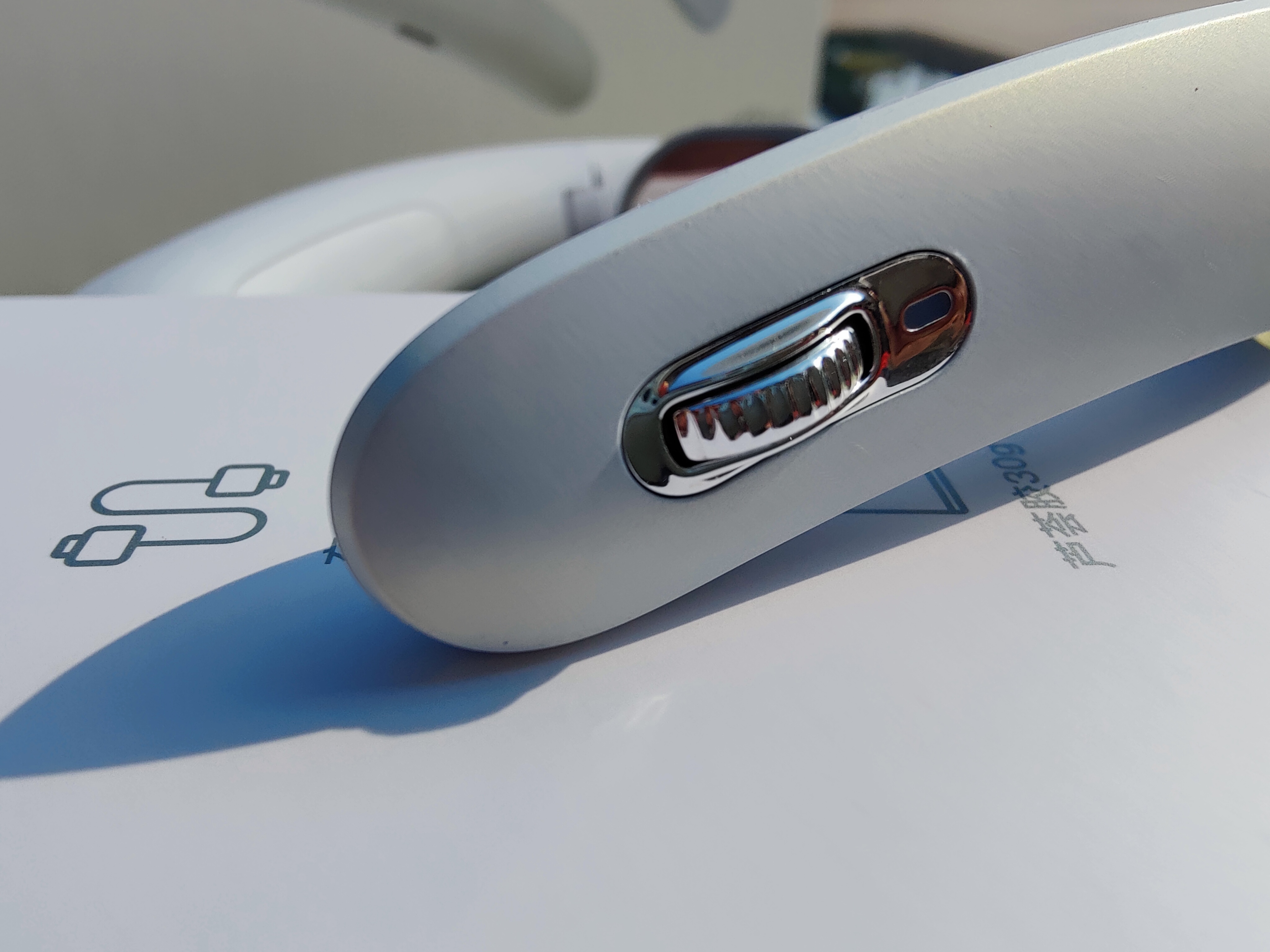 15分钟舒缓颈椎肌肉，荣耀亲选·温热舒压颈部按摩器G6