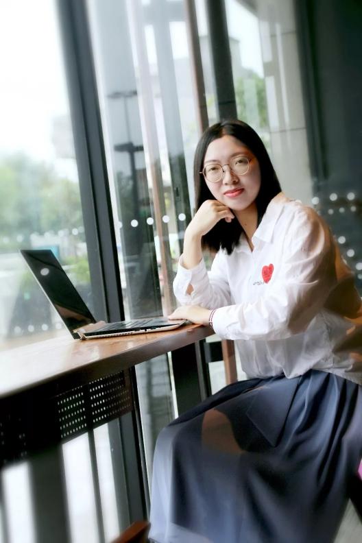 陕西“美女学霸”：一首诗高分通过“中国第一考”，现已保研人大！