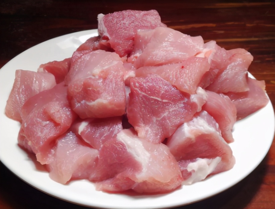 家常瘦肉汤的做法（多用这6样甘甜清爽好喝不腻）