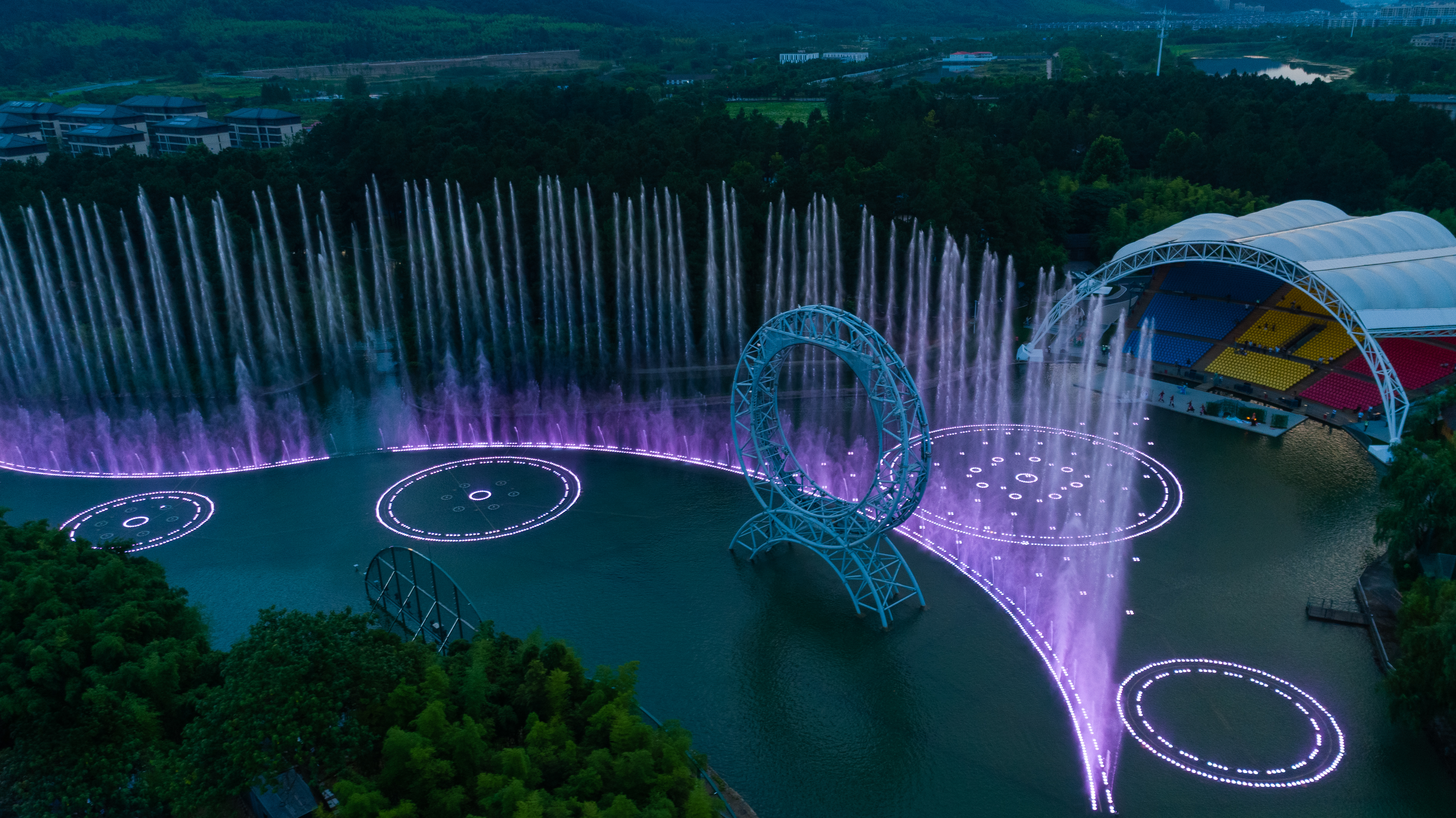 想看今夏最酷炫的水影秀《白茶传奇》,快来安吉竹博园