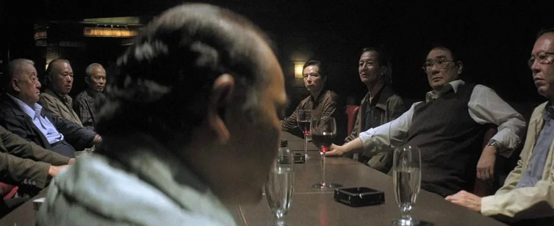 《黑社会》:出来混想要万年长青,就得做串爆这样的高级墙头草