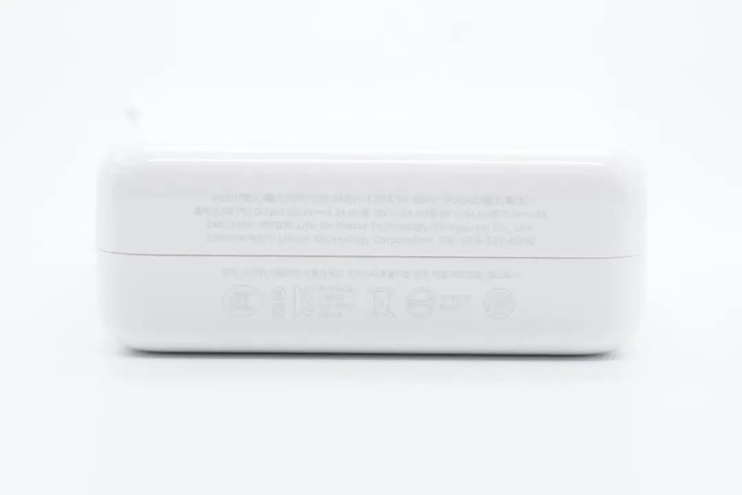 苹果14英寸MacBook Pro原装67W PD快充充电器深度拆解
