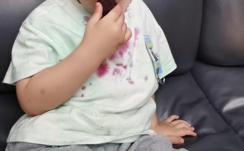 衣服上的楊梅汁洗不掉？這5種方法清洗超有效