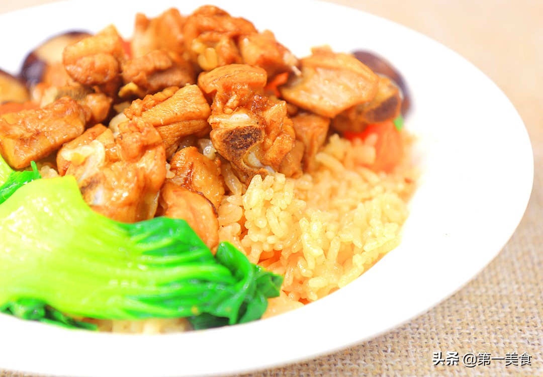 黃燜雞飯,黃燜雞米飯的制作過程
