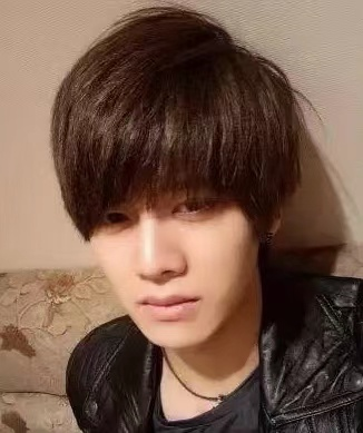 春晚“国民女婿”任嘉伦的心酸成名史，太不容易了