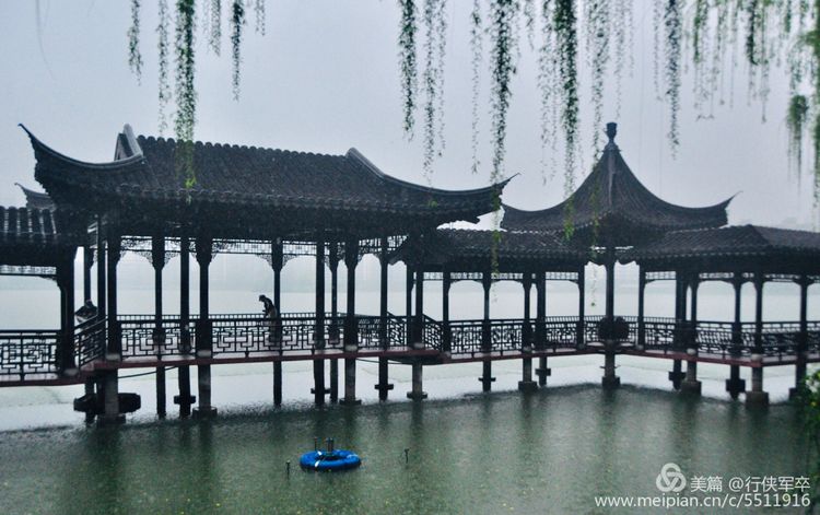 莫愁湖——粉黛江山，留得半湖烟雨；王侯事业，都如一局棋枰