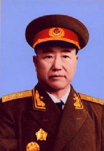 解放军首任军政委军衔：最高是上将，最低是少将，整体略低于军长