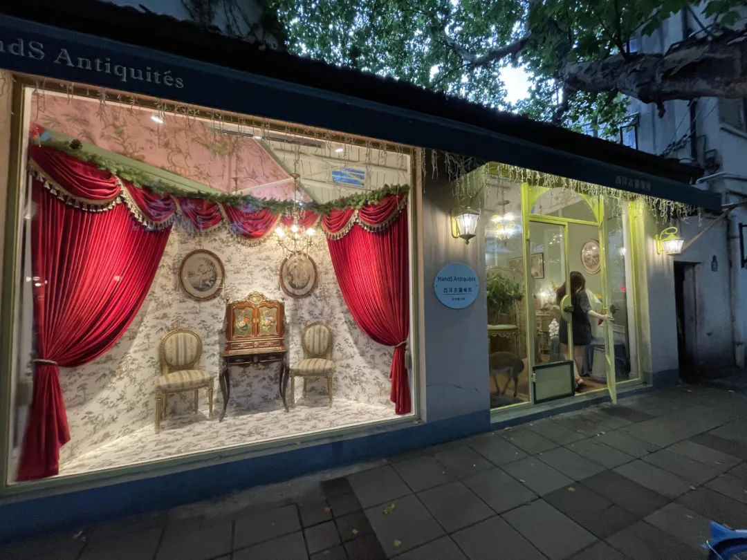 解鎖小馬路丨逛完天平路，讀懂路虎發(fā)現(xiàn)運動P300e的混合理論